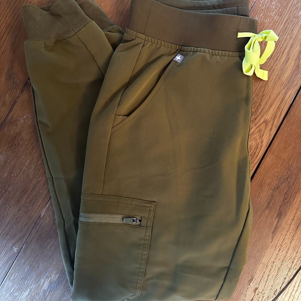 Martini Olive XS Zamora Jogger Scrub Pants